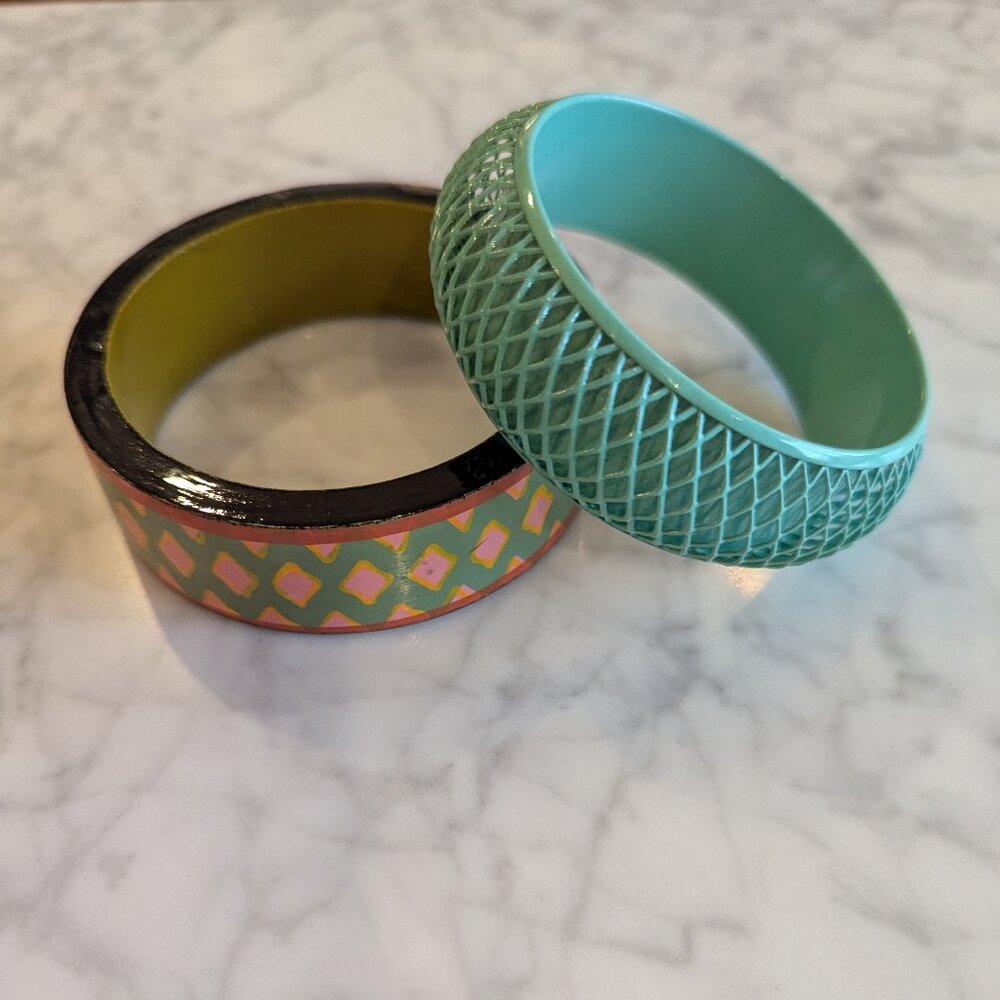 Colorful Bangle Set - Fun & Lightweight - Picture 5 of 7